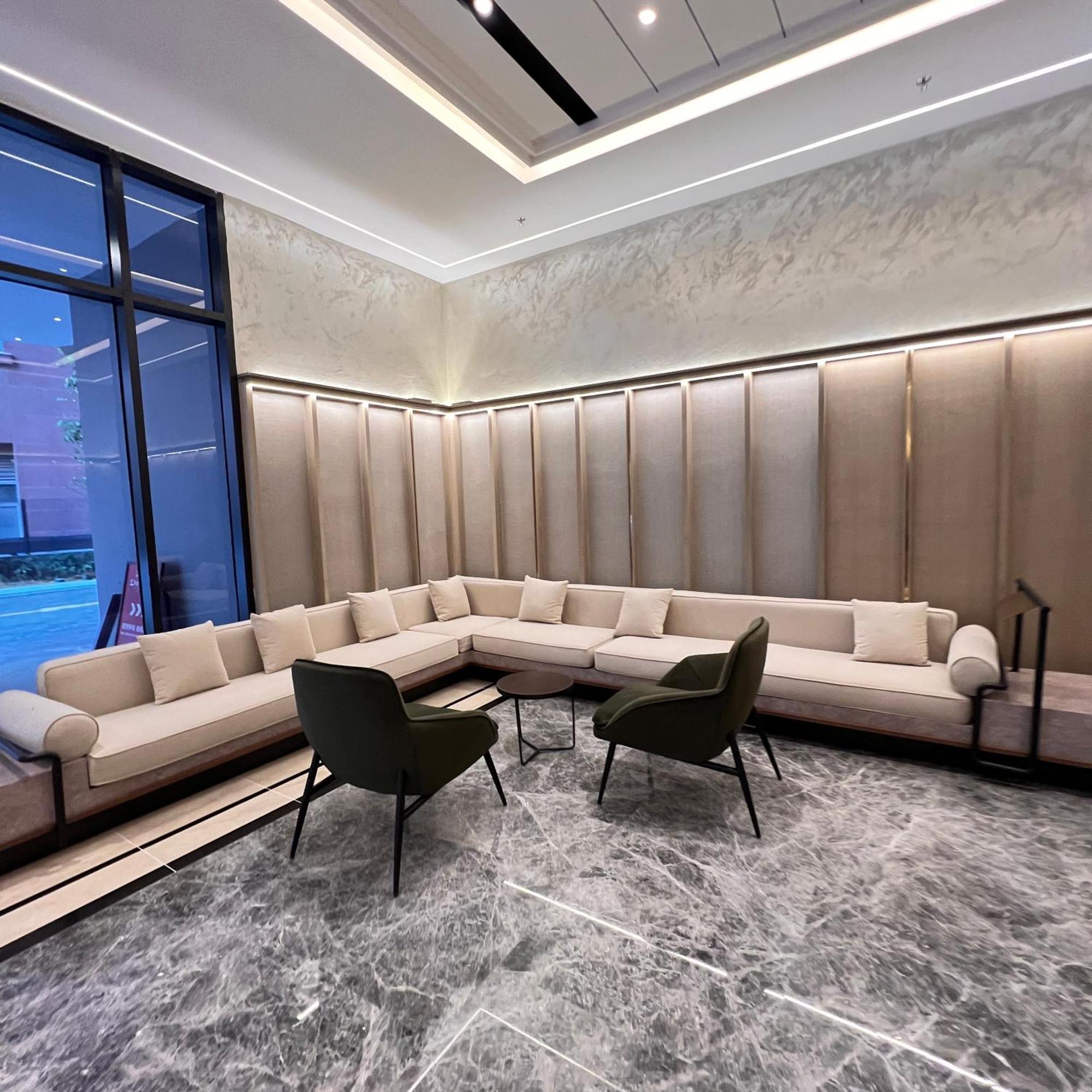 Agile Bukit Bintang Trx By Dormeo Destinations Apartment Kuala Lumpur Luaran gambar