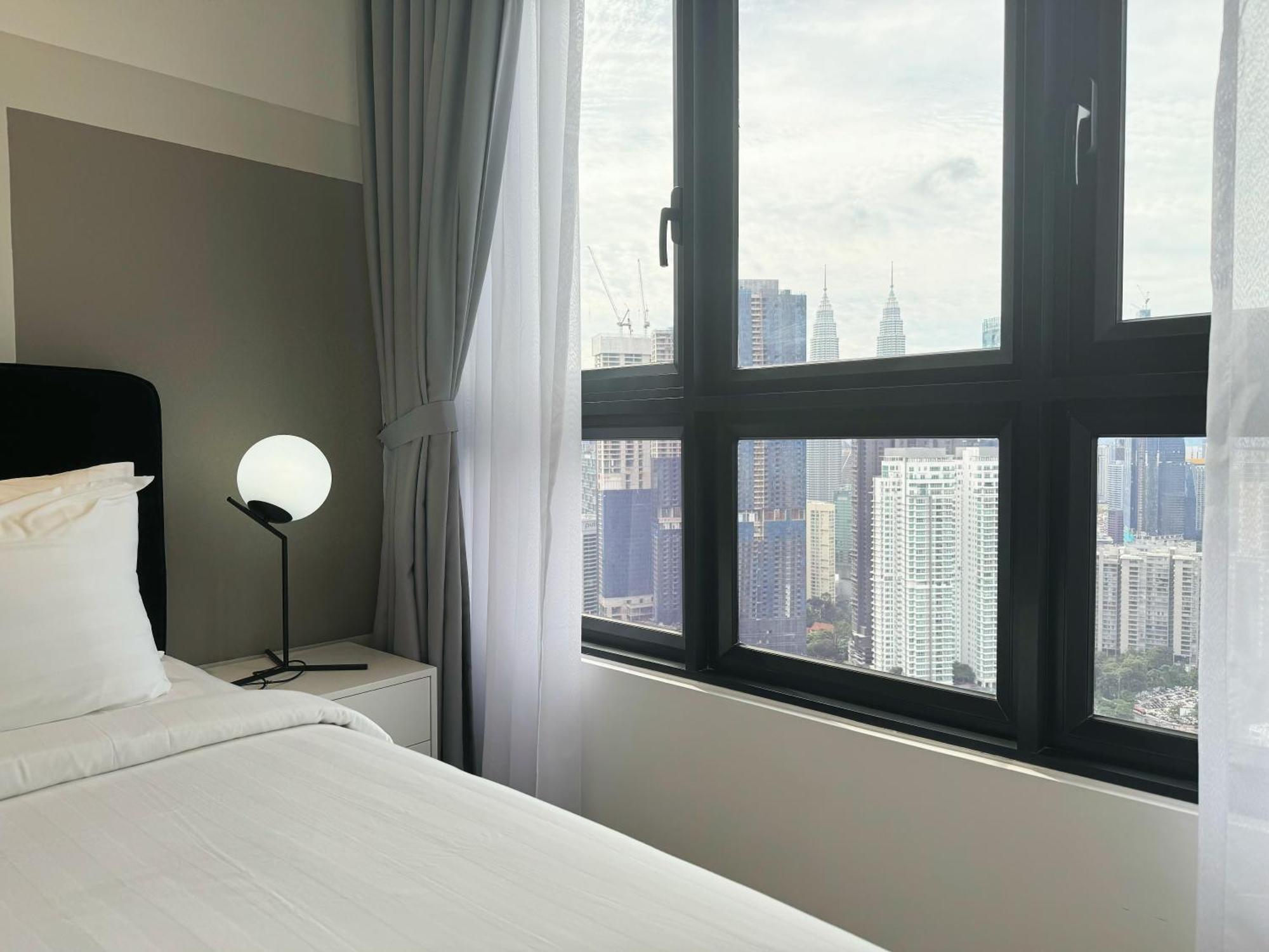 Agile Bukit Bintang Trx By Dormeo Destinations Apartment Kuala Lumpur Luaran gambar