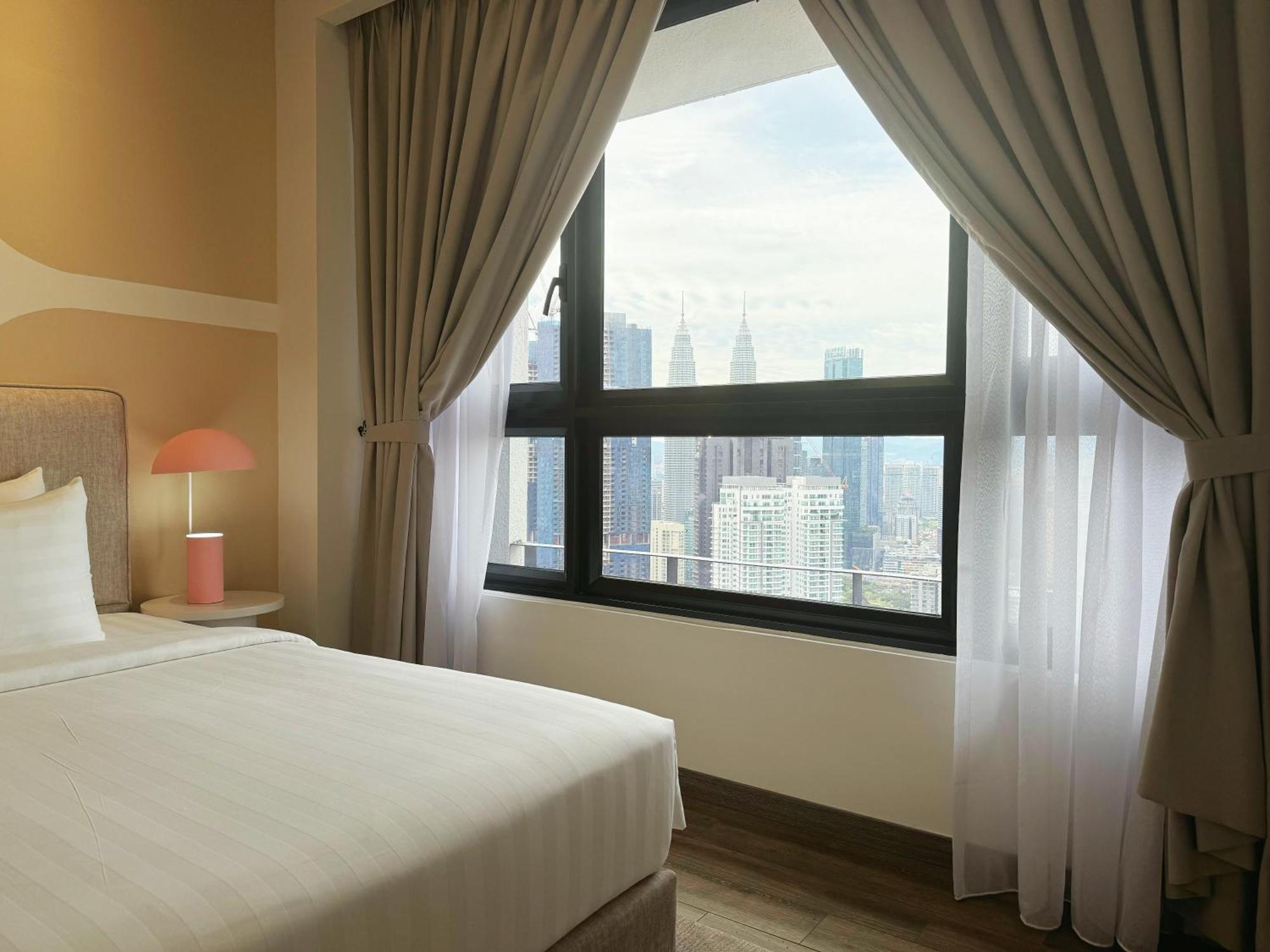 Agile Bukit Bintang Trx By Dormeo Destinations Apartment Kuala Lumpur Luaran gambar